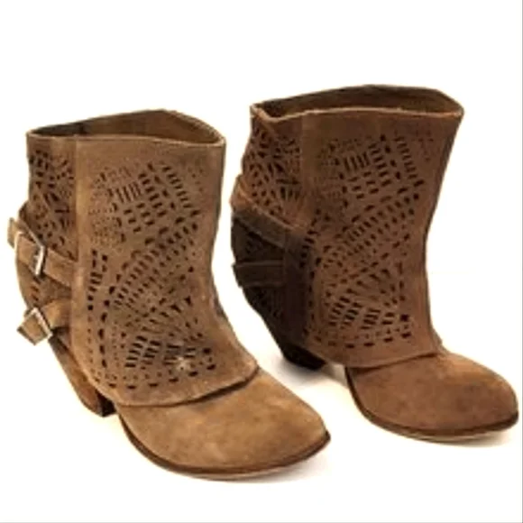 New NAUGHTY MONKEY LYRICS TAN LASER CUT PERFORATED ANKLE BOOTS 8 - Picture 2 of 9
